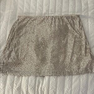 Old Navy Silver Sequin Mini Skirt- NWT!